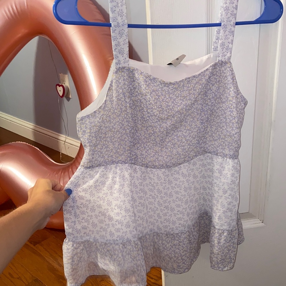 Xs tank top. Floral. Never worn